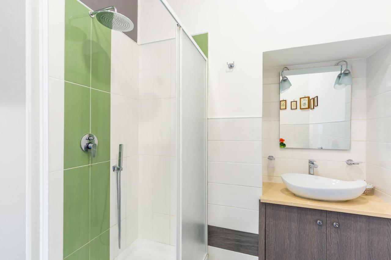 Gelso Complex Studios And Flat By Napoliapartments Exterior photo