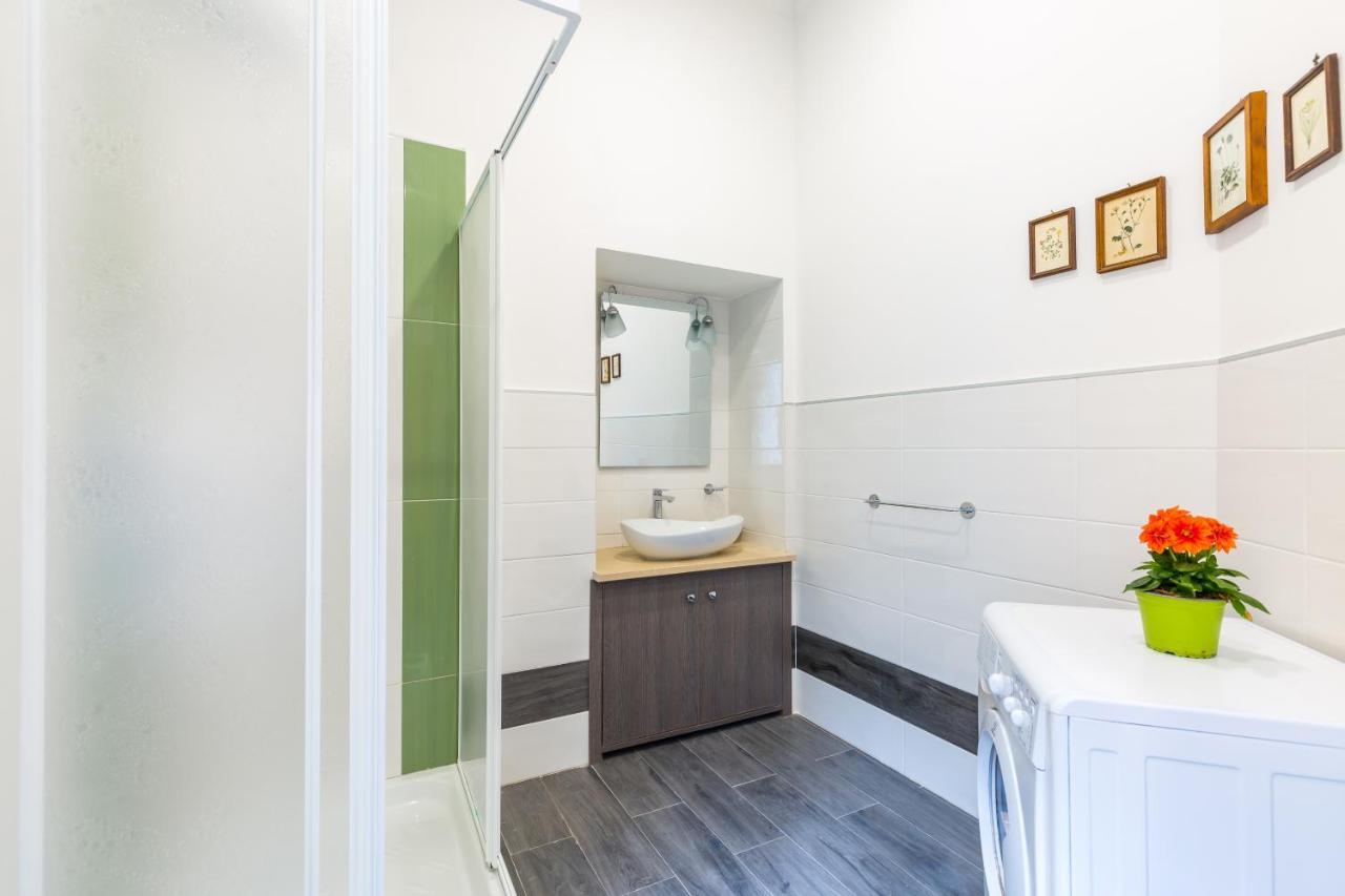 Gelso Complex Studios And Flat By Napoliapartments Exterior photo