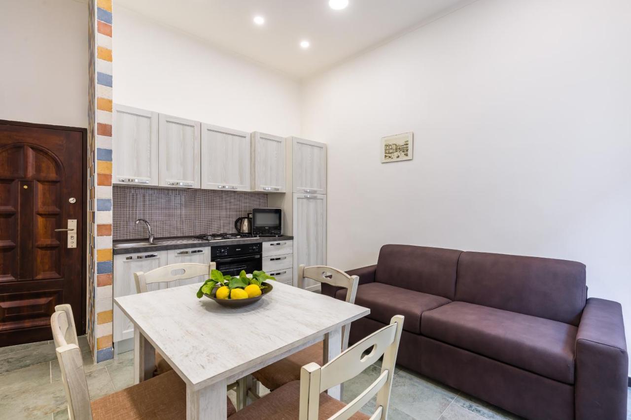Gelso Complex Studios And Flat By Napoliapartments Exterior photo