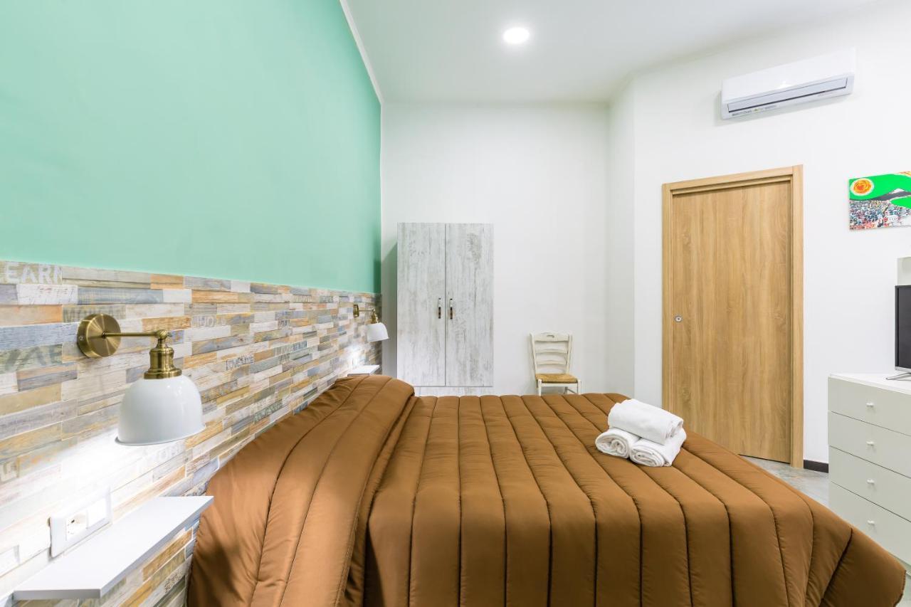 Gelso Complex Studios And Flat By Napoliapartments Exterior photo