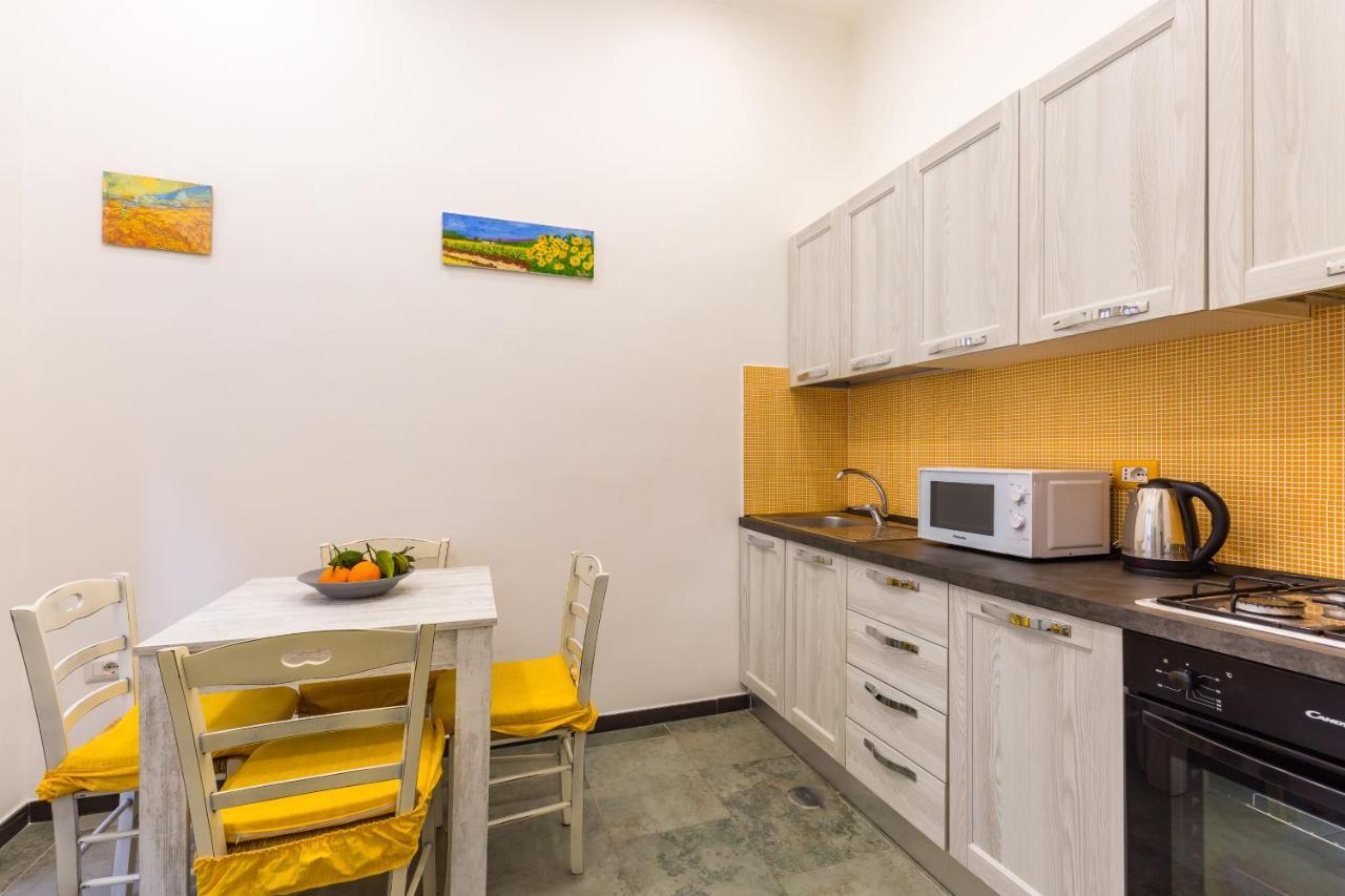 Gelso Complex Studios And Flat By Napoliapartments Exterior photo